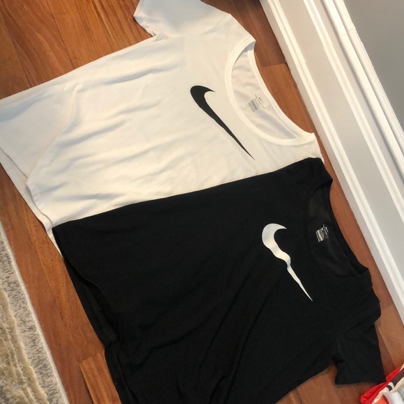 Nike Bundle - Picture 2 of 2